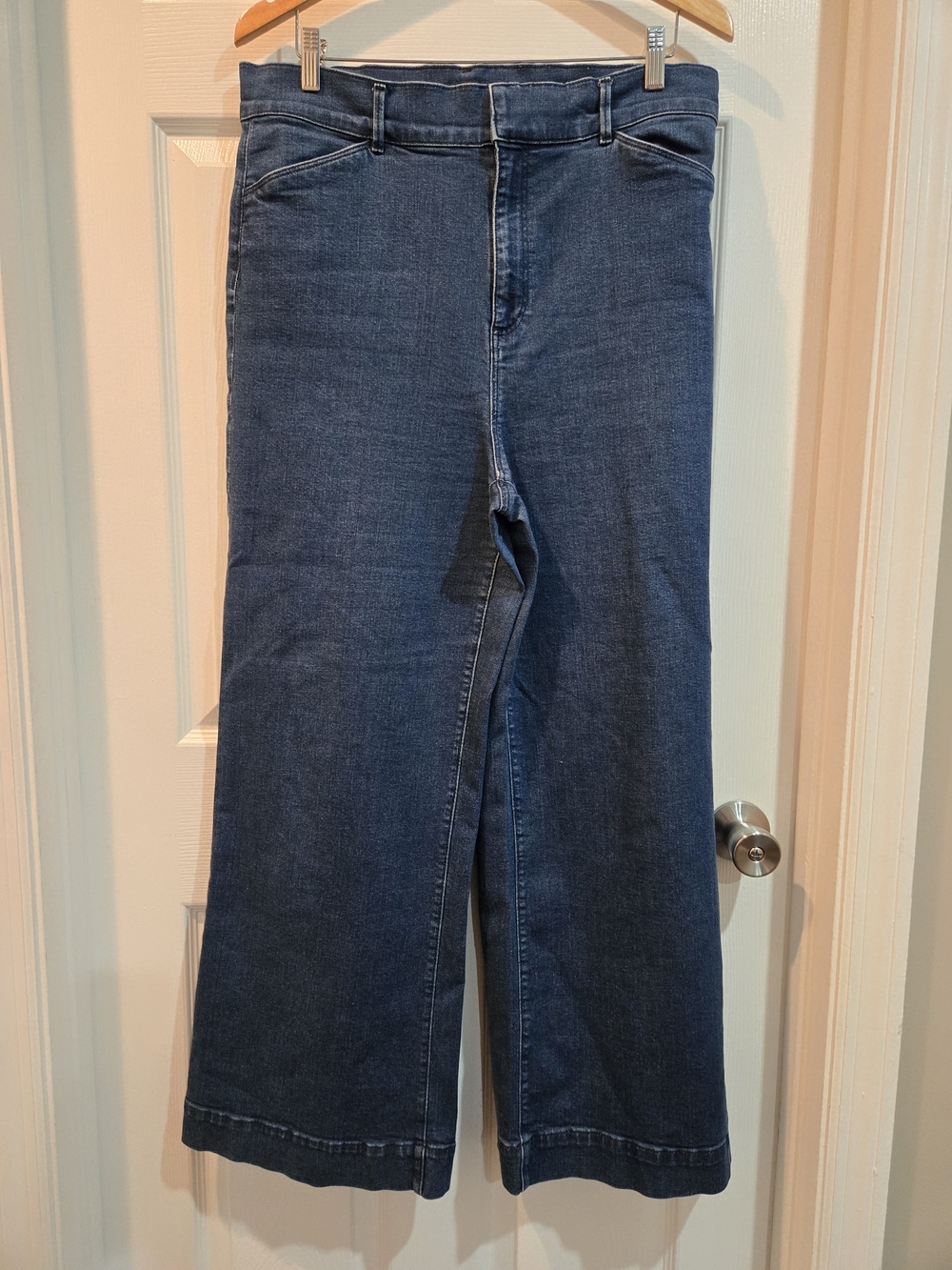Ann Taylor Size 14 Wide-Leg Flare Jeans in Dark Blue Denim